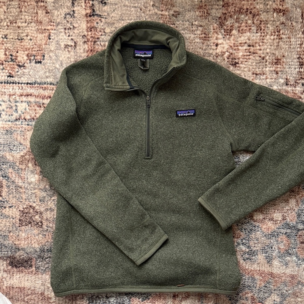 Patagonia Women's Green Zip-Up Sweater